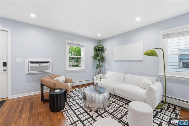 210 17th Street, Bloomfield, NJ 07003