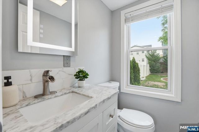 210 17th Street, Bloomfield, NJ 07003