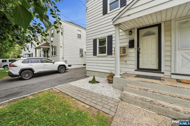210 17th Street, Bloomfield, NJ 07003