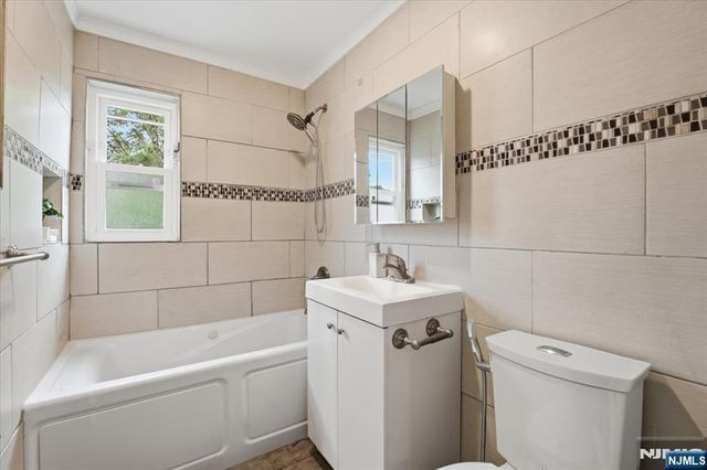 210 17th Street, Bloomfield, NJ 07003
