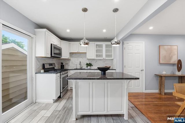 210 17th Street, Bloomfield, NJ 07003