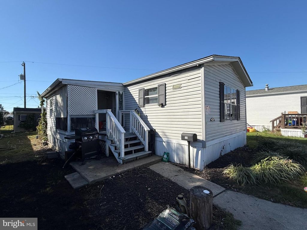 518 6TH AVE, Wilmington, DE 19808