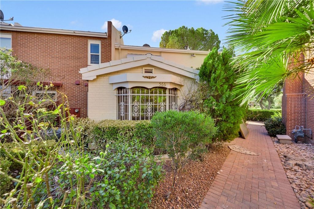 566 Tam O Shanter, Las Vegas, NV 89109 — exterior