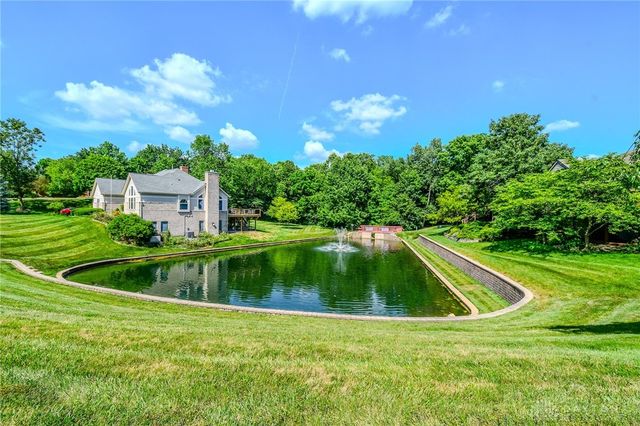 2136 Terraceview Circle, Beavercreek, OH 45431