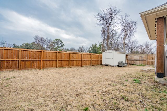 4006 Metropolitan Avenue, Dallas, TX 75210