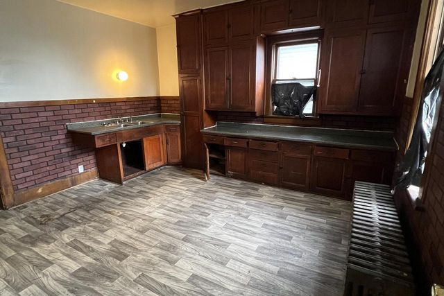 2355 N 20th STREET, Milwaukee, WI 53206