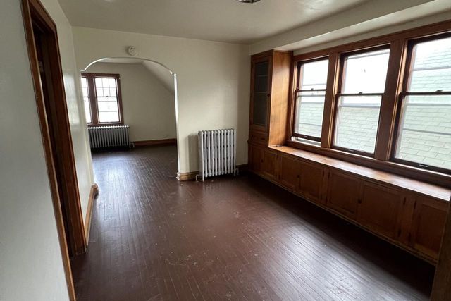 2355 N 20th STREET, Milwaukee, WI 53206
