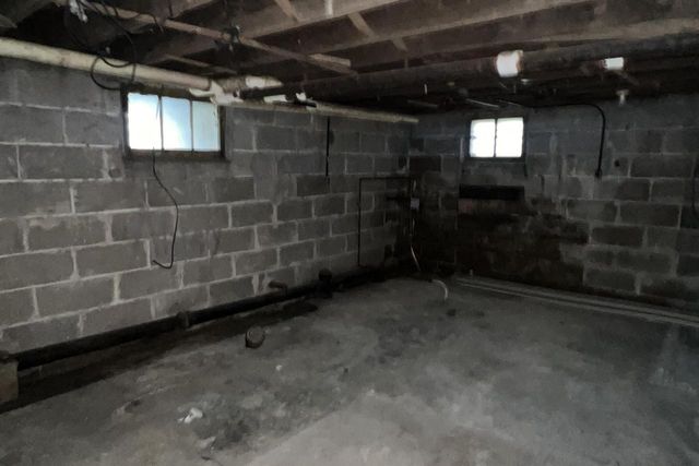 2355 N 20th STREET, Milwaukee, WI 53206
