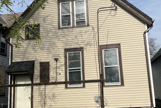 2355 N 20th STREET, Milwaukee, WI 53206