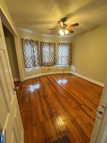 456 35th Street, Paterson, NJ 07504