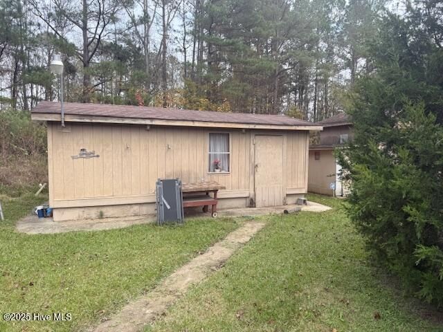 323 Pierce Road, Hallsboro, NC 28442