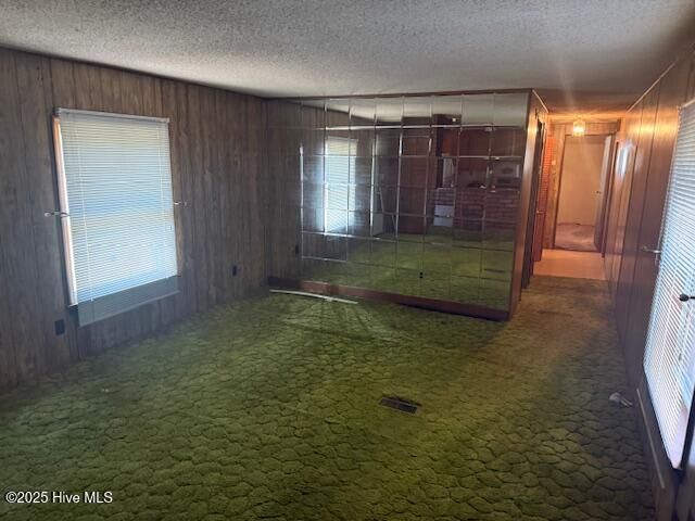 323 Pierce Road, Hallsboro, NC 28442