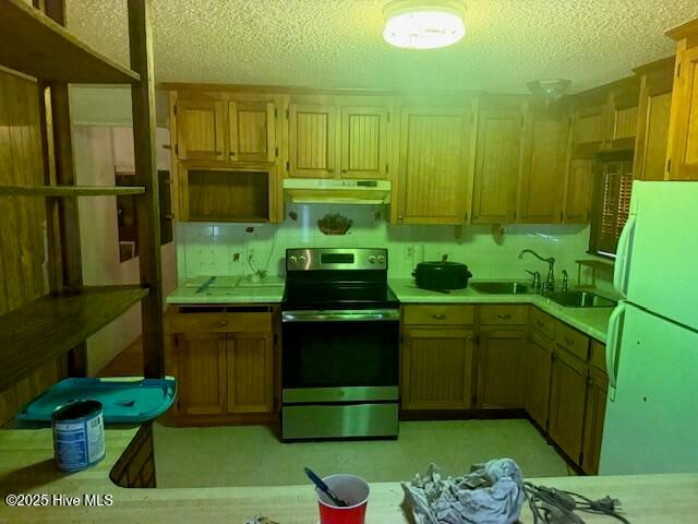 323 Pierce Road, Hallsboro, NC 28442