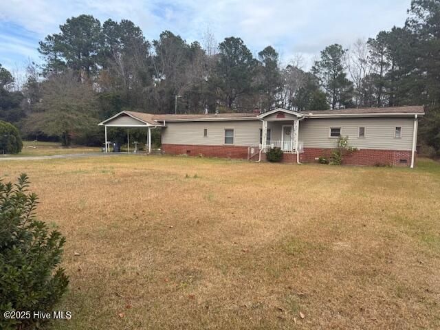 323 Pierce Road, Hallsboro, NC 28442
