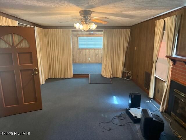 323 Pierce Road, Hallsboro, NC 28442