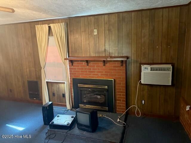 323 Pierce Road, Hallsboro, NC 28442