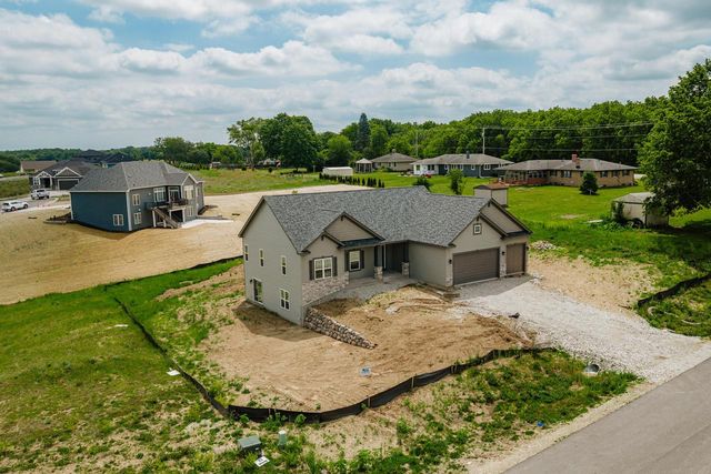 1515 Emma LANE, Burlington, WI 53105
