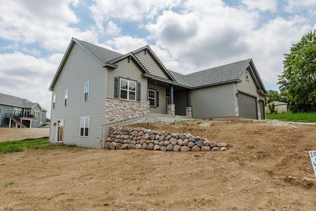 1515 Emma LANE, Burlington, WI 53105
