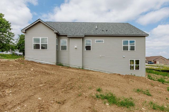 1515 Emma LANE, Burlington, WI 53105