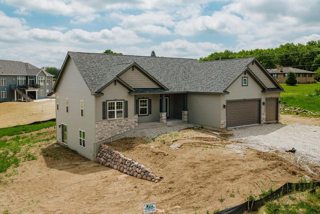 1515 Emma LANE, Burlington, WI 53105