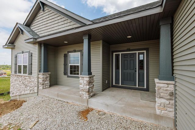 1515 Emma LANE, Burlington, WI 53105