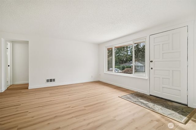 23907 60th Avenue W, Mountlake Terrace, WA 98043