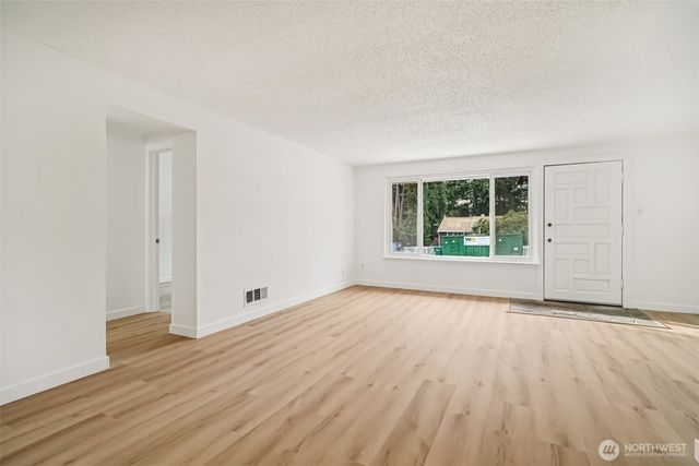 23907 60th Avenue W, Mountlake Terrace, WA 98043