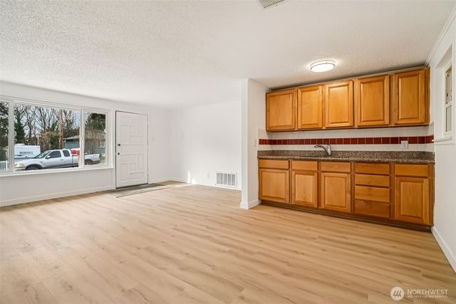 23907 60th Avenue W, Mountlake Terrace, WA 98043