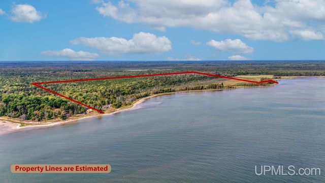 4935 Co. 511 Y.5 Road, Rapid River, MI 49878