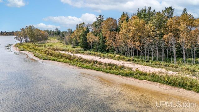 4935 Co. 511 Y.5 Road, Rapid River, MI 49878