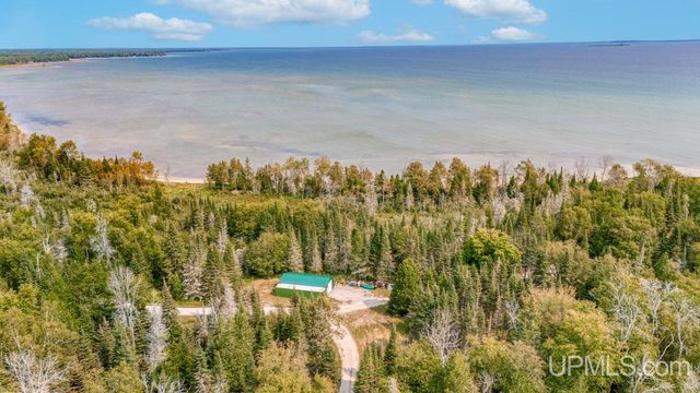 4935 Co. 511 Y.5 Road, Rapid River, MI 49878