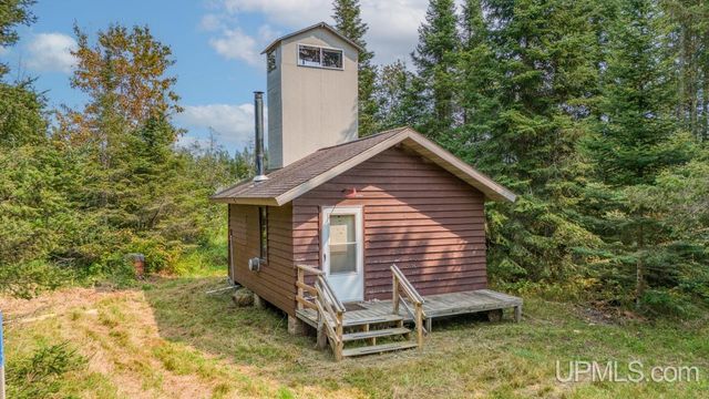 4935 Co. 511 Y.5 Road, Rapid River, MI 49878