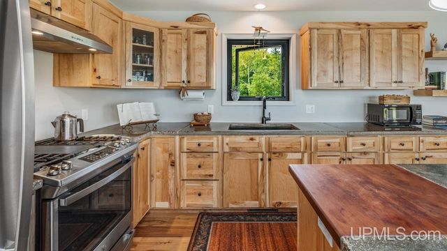 4935 Co. 511 Y.5 Road, Rapid River, MI 49878