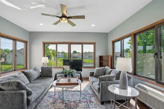 4951 E Hull Avenue, Des Moines, IA 50317