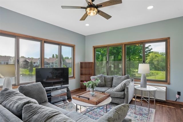 4951 E Hull Avenue, Des Moines, IA 50317