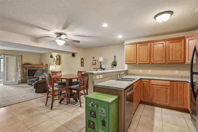4951 E Hull Avenue, Des Moines, IA 50317