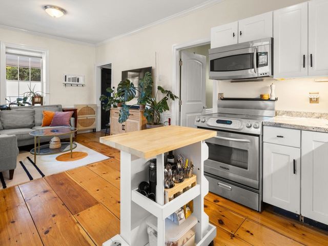 103 Maple St Apt 1, Burlington, VT 05401