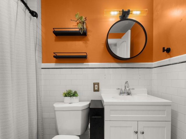 103 Maple St Apt 1, Burlington, VT 05401