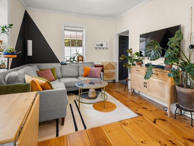 103 Maple St Apt 1, Burlington, VT 05401