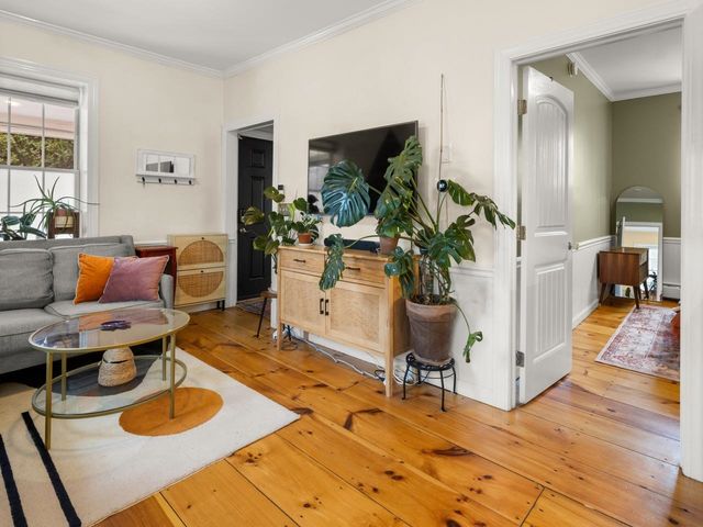103 Maple St Apt 1, Burlington, VT 05401
