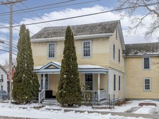 103 Maple St Apt 1, Burlington, VT 05401