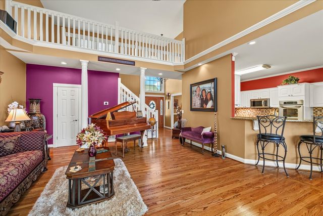 195 The Hollows Ct, Hendersonville, TN 37075