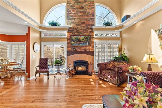 195 The Hollows Ct, Hendersonville, TN 37075