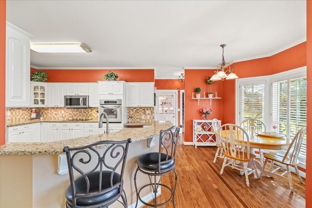 195 The Hollows Ct, Hendersonville, TN 37075