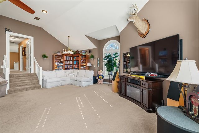 195 The Hollows Ct, Hendersonville, TN 37075