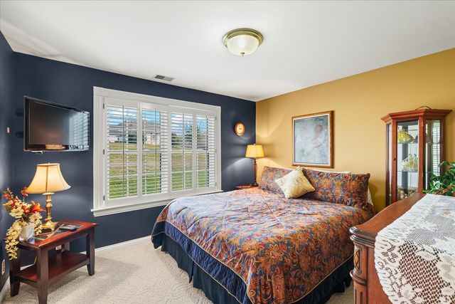 195 The Hollows Ct, Hendersonville, TN 37075