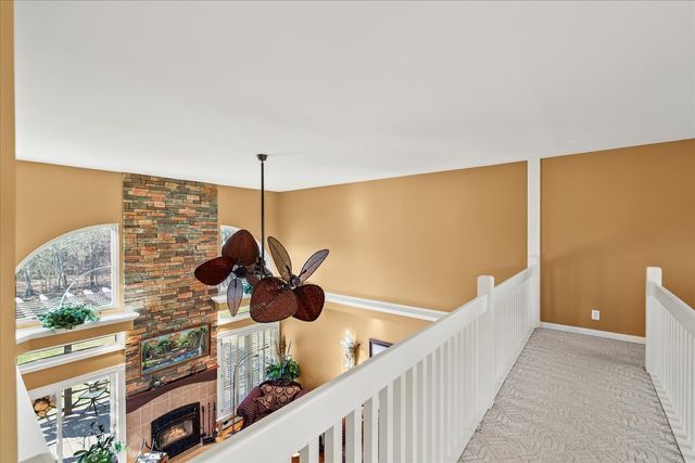 195 The Hollows Ct, Hendersonville, TN 37075