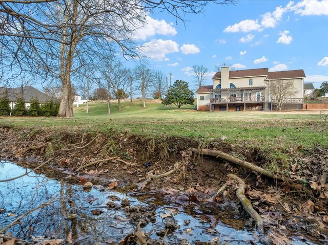 195 The Hollows Ct, Hendersonville, TN 37075