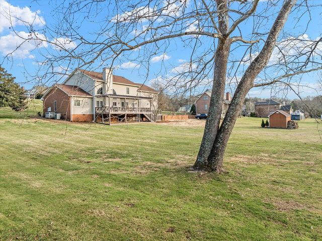195 The Hollows Ct, Hendersonville, TN 37075