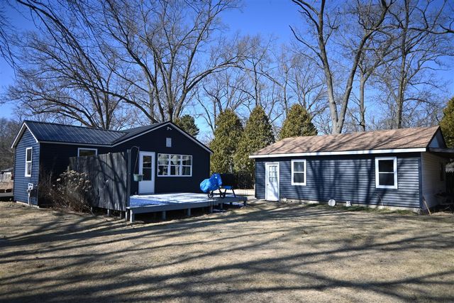 2096 S Mill Iron Road, Muskegon, MI 49442